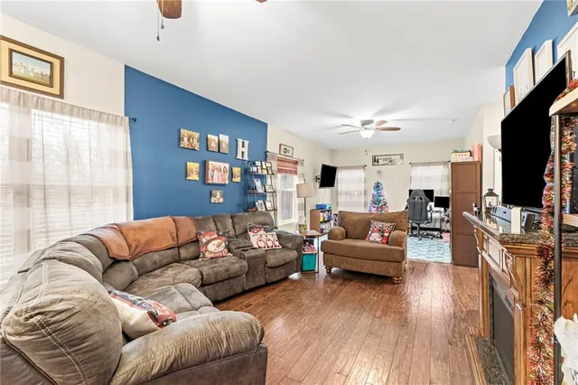 $270,000 | 8846 Highway 69, Cameron, MO 64429