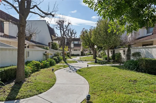$565,000 | 6227 1/2 Randi Avenue, Woodland Hills, CA 91367