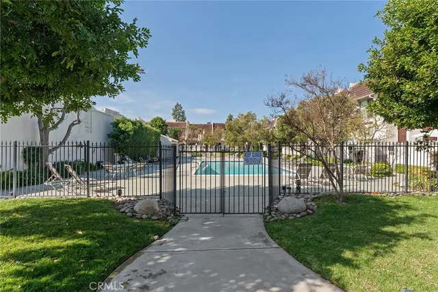 $565,000 | 6227 1/2 Randi Avenue, Woodland Hills, CA 91367
