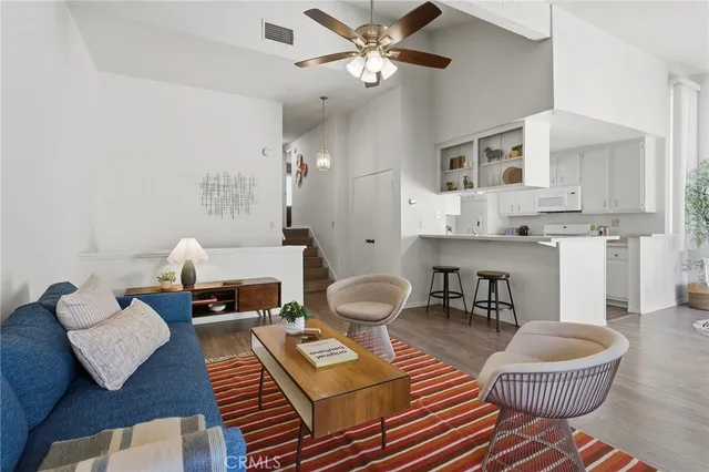 $565,000 | 6227 1/2 Randi Avenue, Woodland Hills, CA 91367