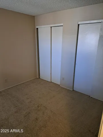 an empty room with an empty space