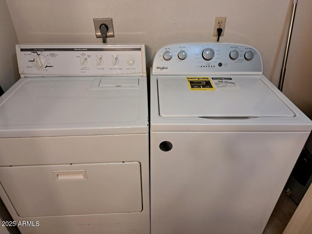 834 South Casitas Drive, Unit B Tempe, AZ 85288 - Photo 21 of 23 a utility room with dryer and washer