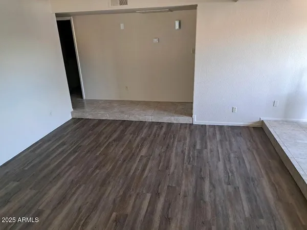 $289,900 | 834 South Casitas Drive, Unit B, Tempe, AZ 85288