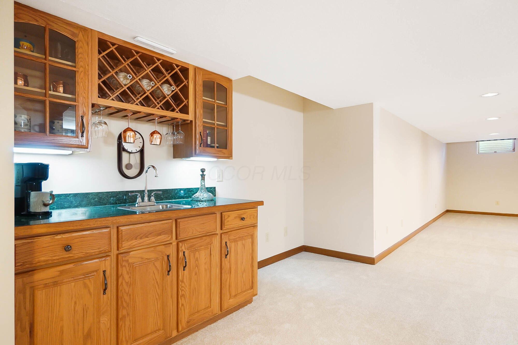 8591 Spring Flower Road Pickerington, OH 43147 - Photo 68 of 84 Wet Bar