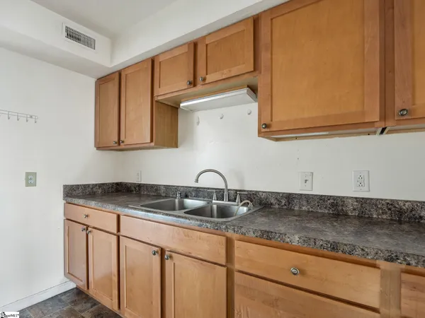 $195,000 | 2860 New Cut Road, Spartanburg, SC 29303