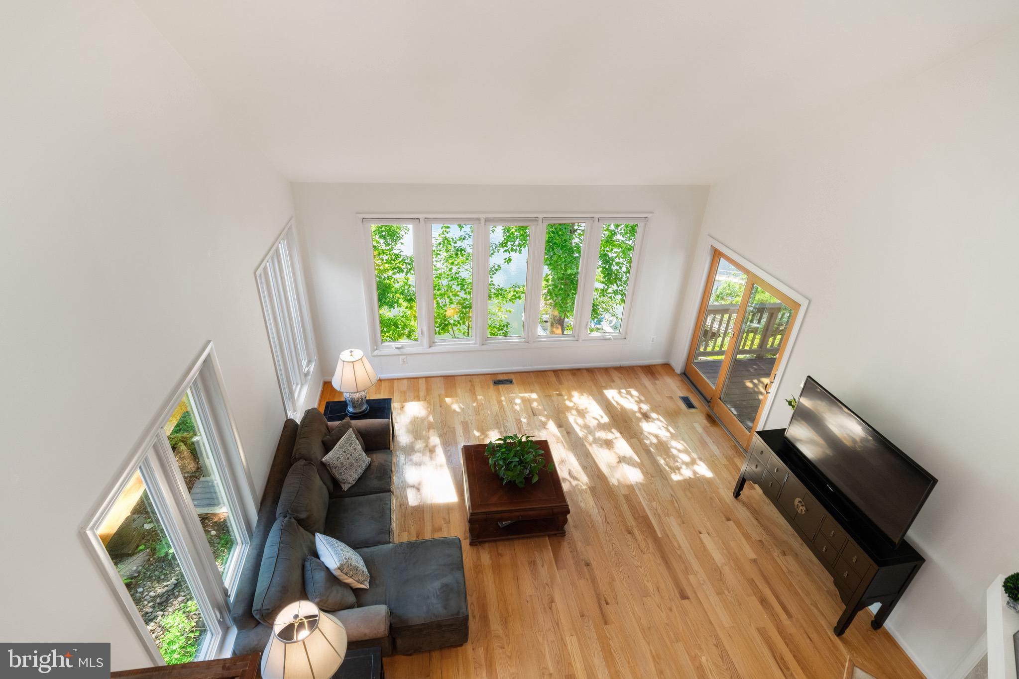 4752 Timber Ridge Drive Montclair, VA 22025 - Photo 40 of 72 Living Room
