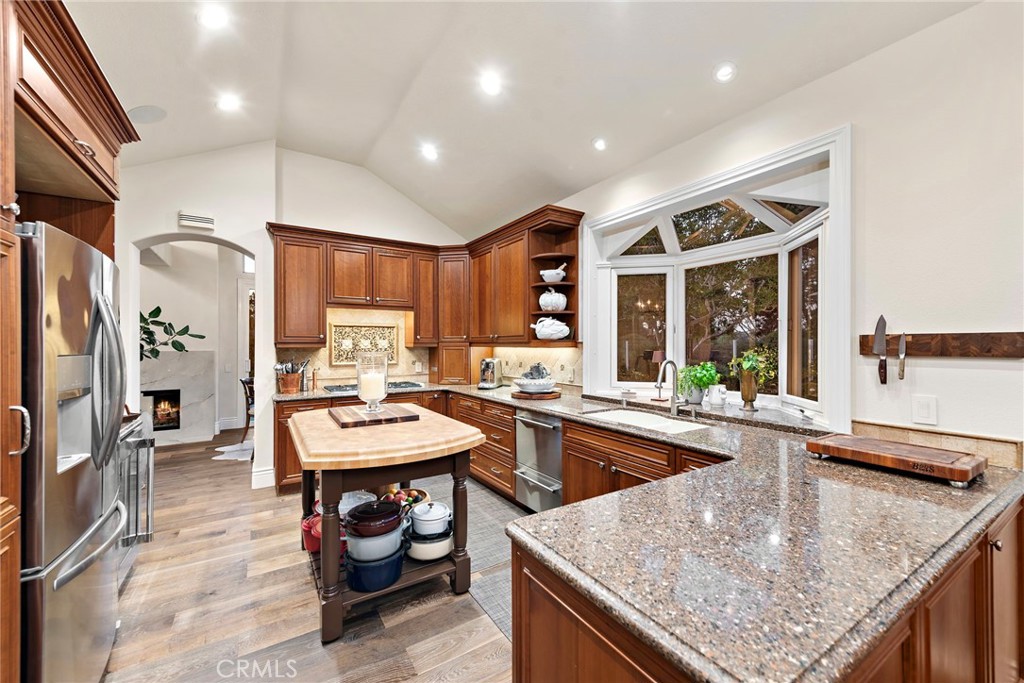 29 Siena Laguna Niguel, CA 92677 - Photo 21 of 46 Kitchen and Butcher Block Island