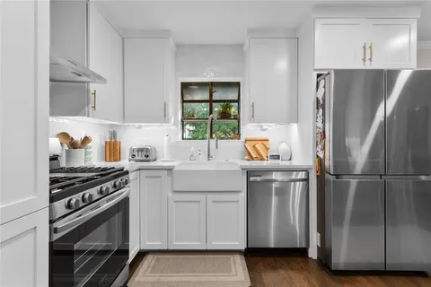 $555,000 | 11621 Tuscany Way, Dallas, TX 75218