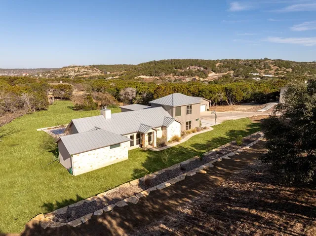 $1,289,000 | 491 Stablewood Lane, Kerrville, TX 78028