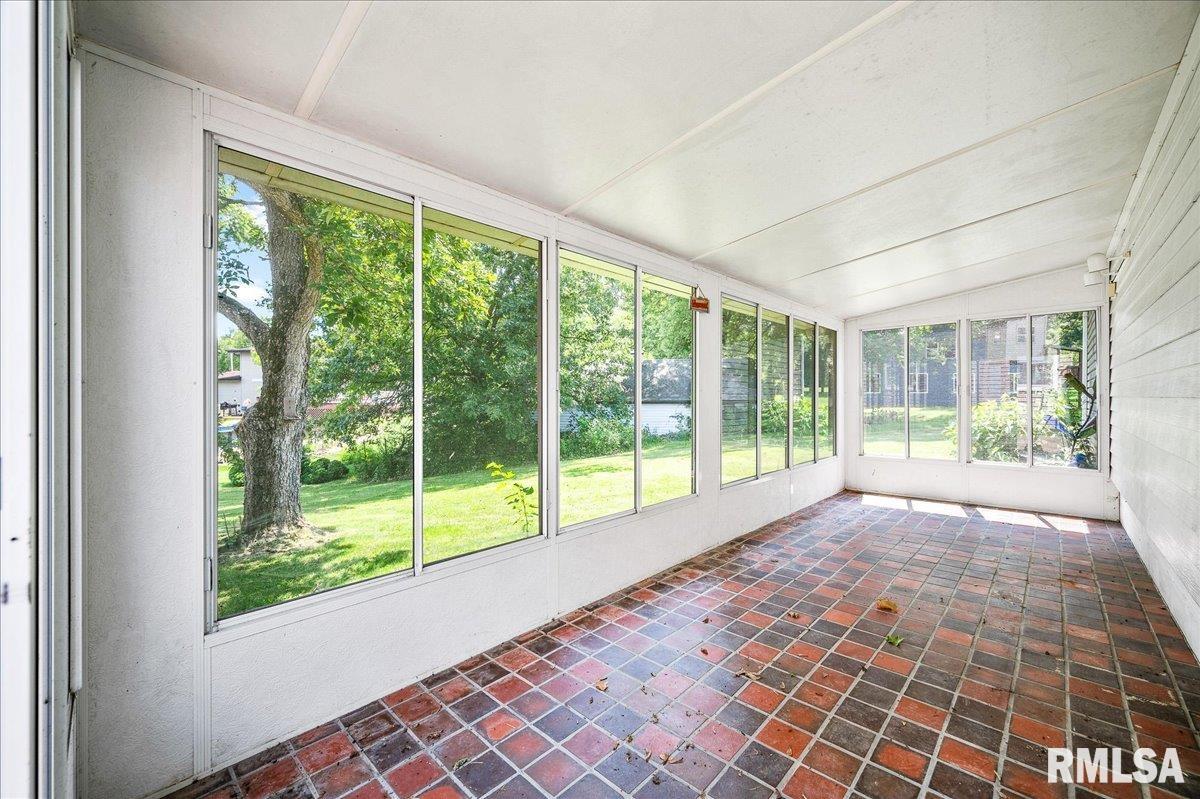 608 Highview Road East Peoria, IL 61611 - Photo 20 of 24 Gallery Image 20