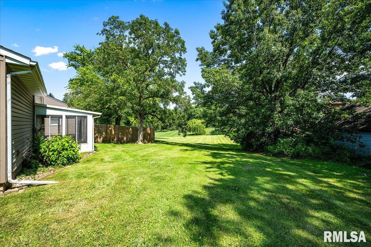 608 Highview Road East Peoria, IL 61611 - Photo 22 of 24 Gallery Image 22
