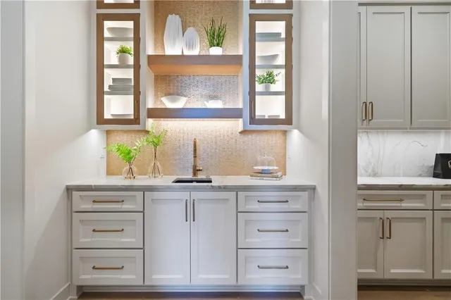 $2,195,000 | 3256 West 133rd Terrace, Leawood, KS 66209