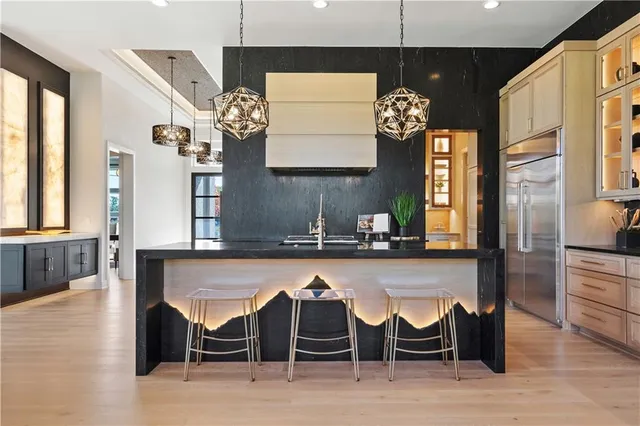 $2,195,000 | 3256 West 133rd Terrace, Leawood, KS 66209