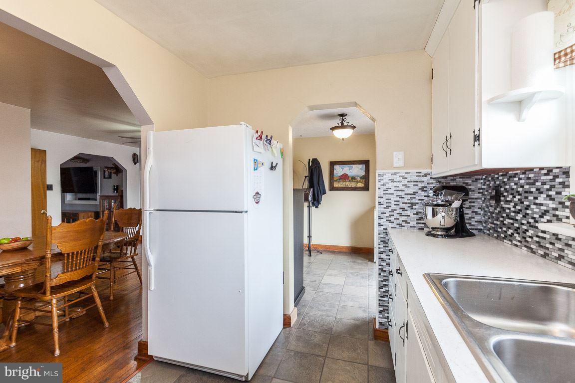 1046 Baltimore Street Hanover, PA 17331 - Photo 11 of 24 Gallery Image 11