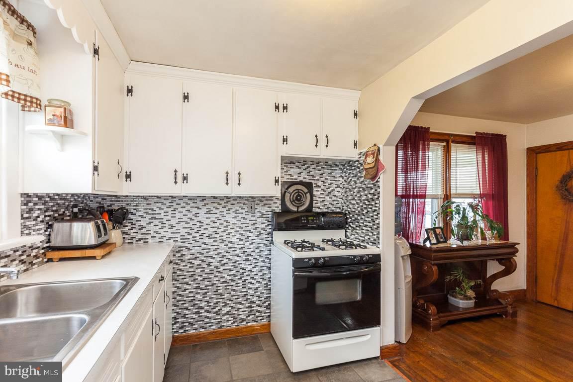 1046 Baltimore Street Hanover, PA 17331 - Photo 8 of 24 Gallery Image 8