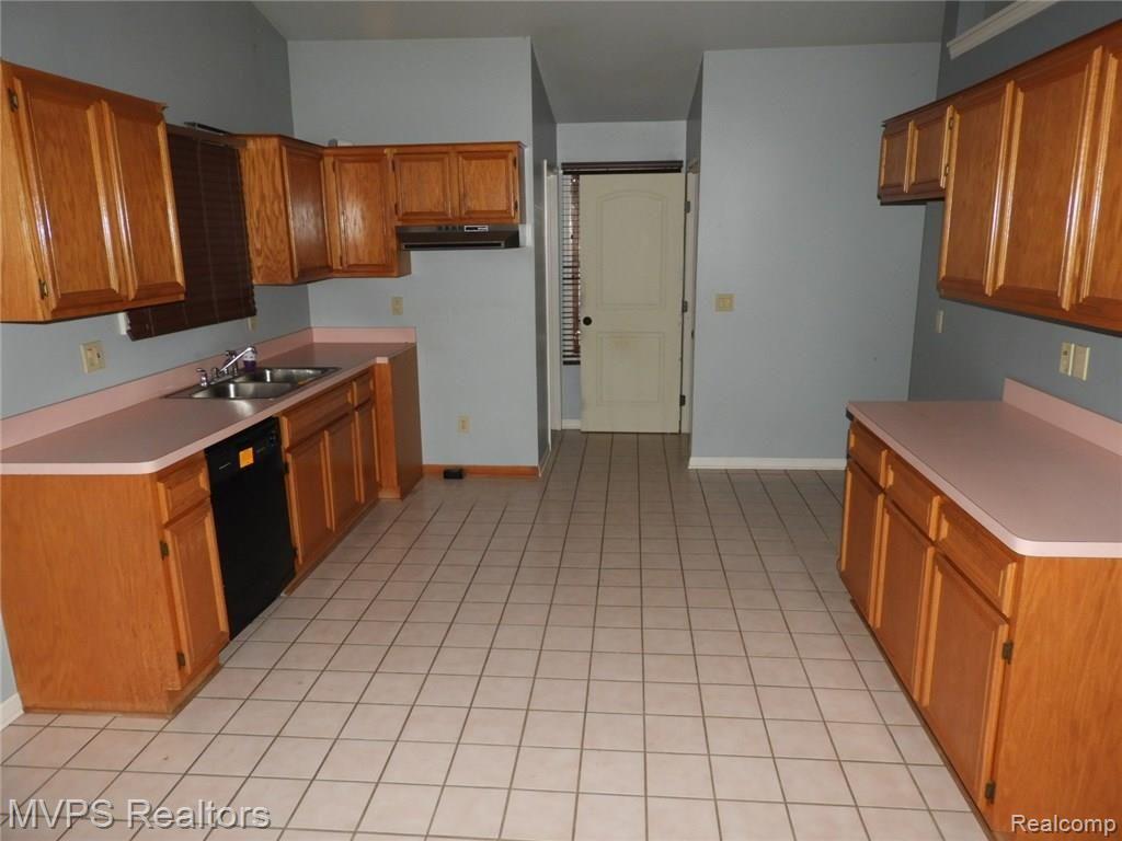 7488 Shea Road Marine City, MI 48039 - Photo 8 of 26 DSCN2002.JPG