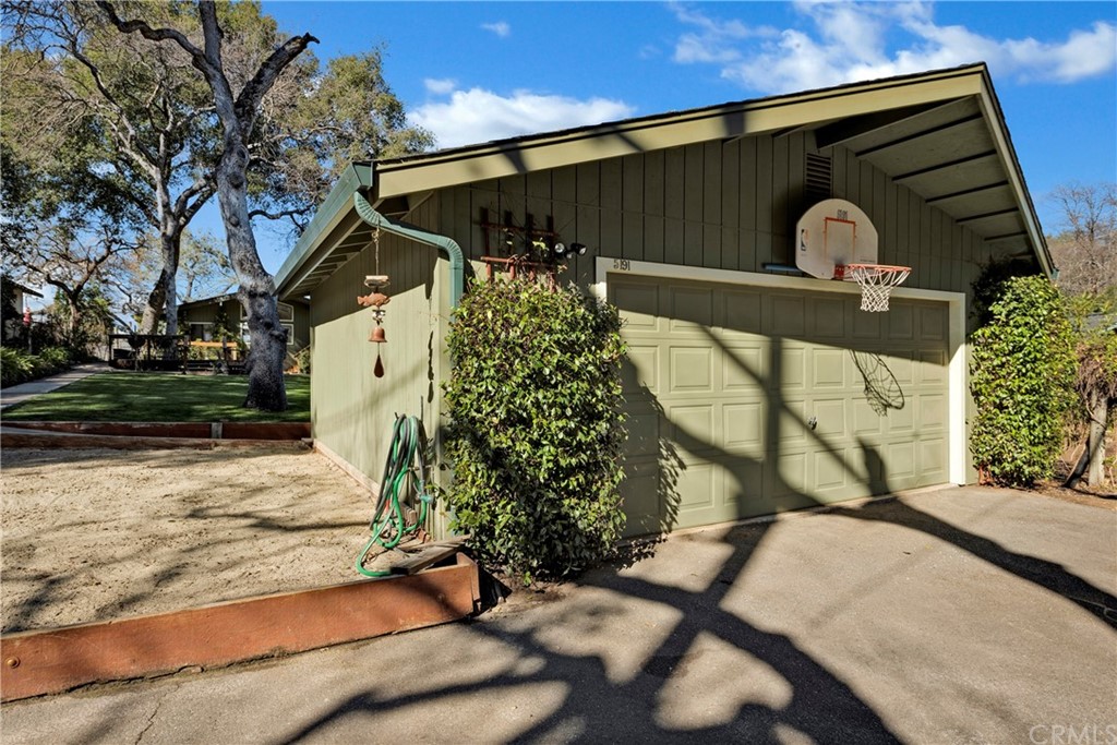 5191 Lake Boulevard Lower Lake, CA 95457 - Photo 38 of 44 a backyard of a house with lots of green space