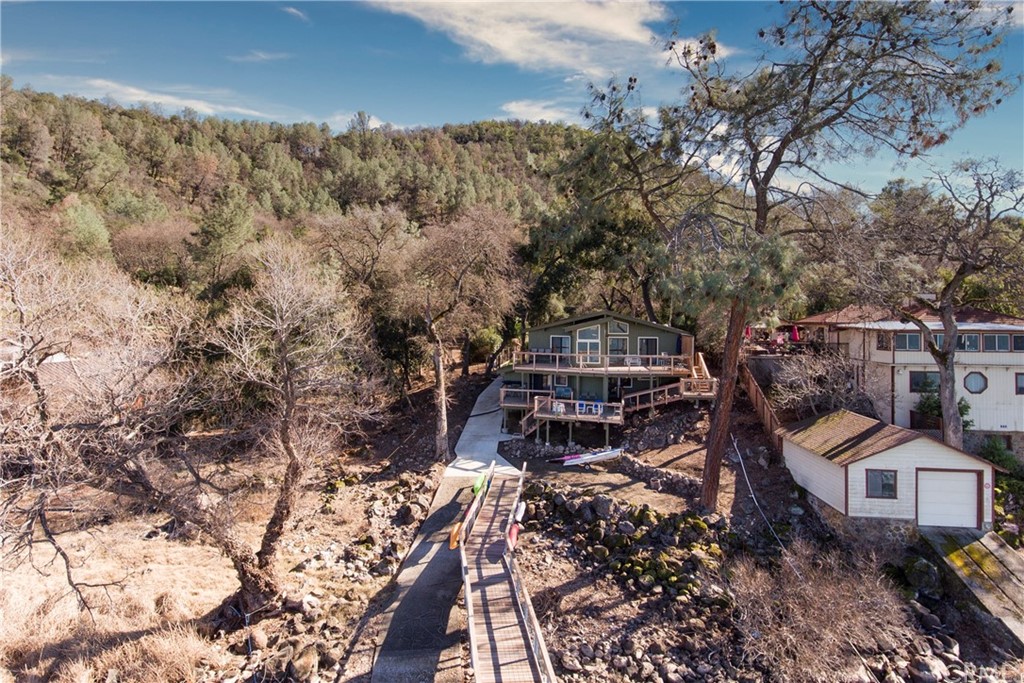 5191 Lake Boulevard Lower Lake, CA 95457 - Photo 40 of 44 an aerial view of a house with a yard