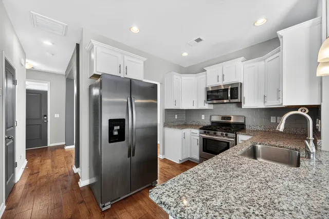 $2,300 | 605 Hilchot Drive, Summerville, SC 29486