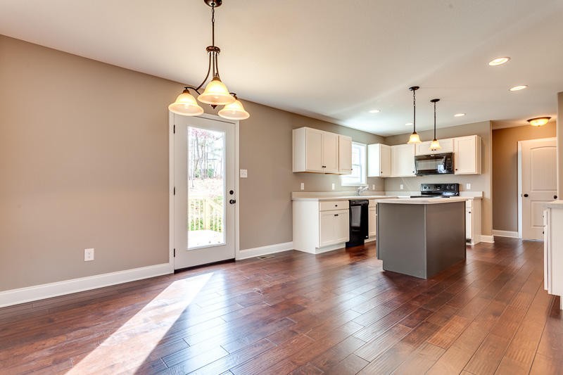 3416 Boulder Point Lane Powell, TN 37849 - Photo 8 of 35 Gallery Image 8