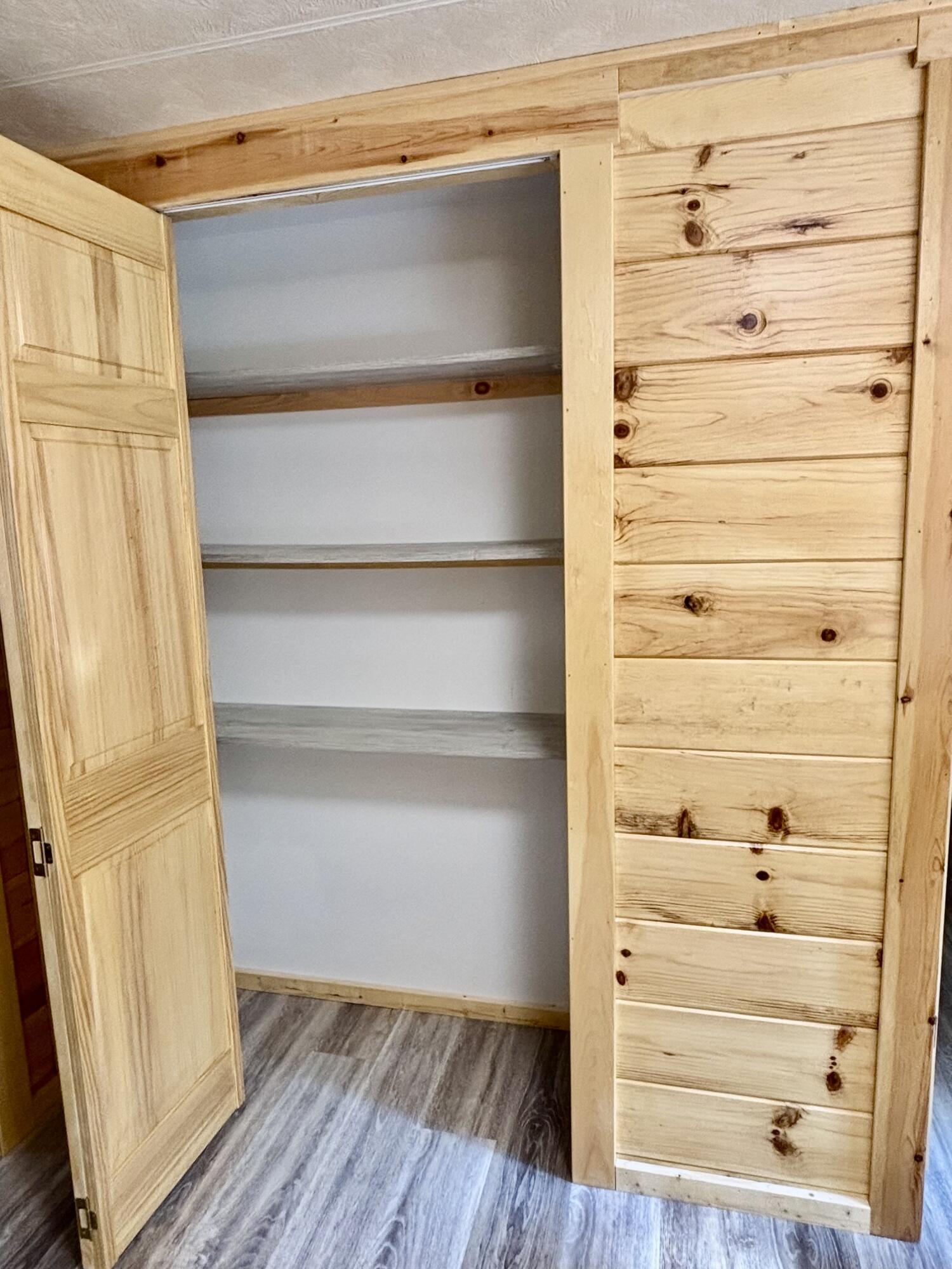 2594 South Forman Road Baldwin, MI 49304 - Photo 14 of 28 Pantry or linen