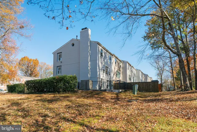 $3,000 | 4339 Cedarlake Court, Alexandria, VA 22309