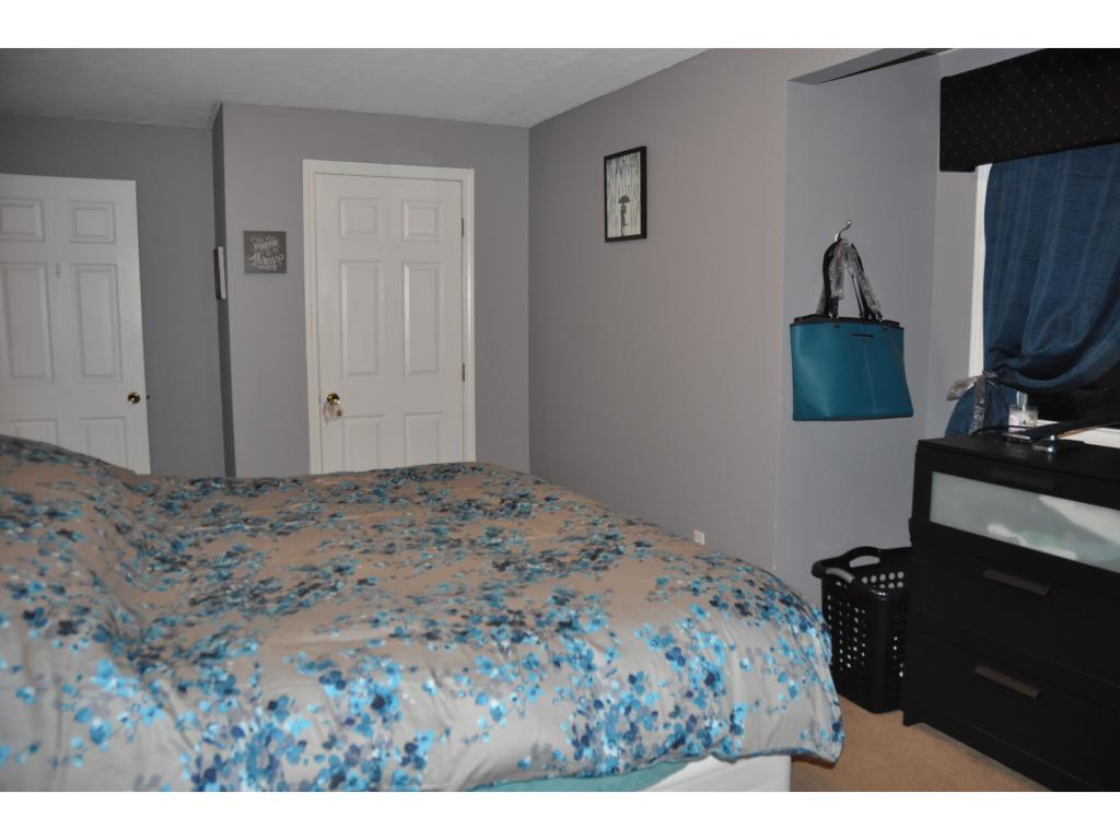 1060 Mammoth Road Manchester, NH 03104 - Photo 11 of 20