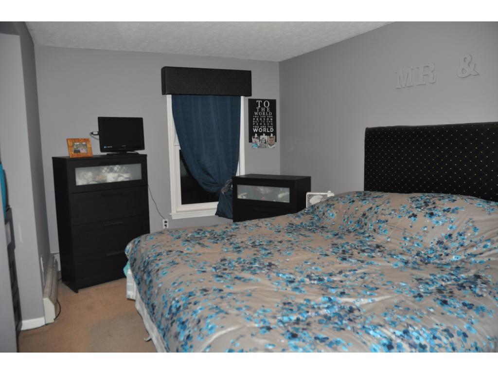 1060 Mammoth Road Manchester, NH 03104 - Photo 12 of 20