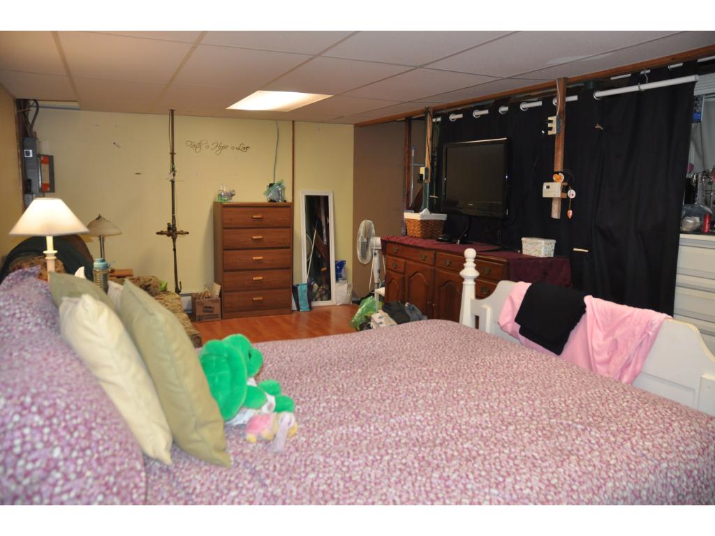 1060 Mammoth Road Manchester, NH 03104 - Photo 17 of 20