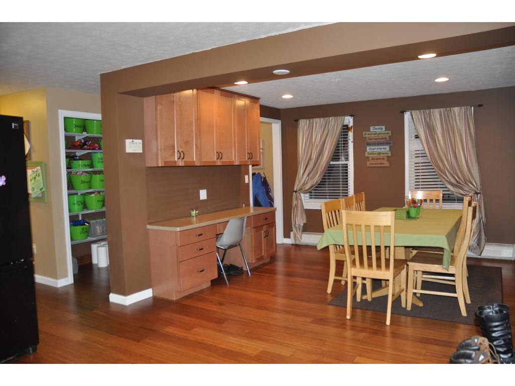 1060 Mammoth Road Manchester, NH 03104 - Photo 4 of 20