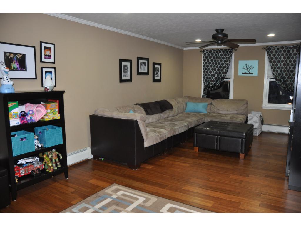 1060 Mammoth Road Manchester, NH 03104 - Photo 6 of 20