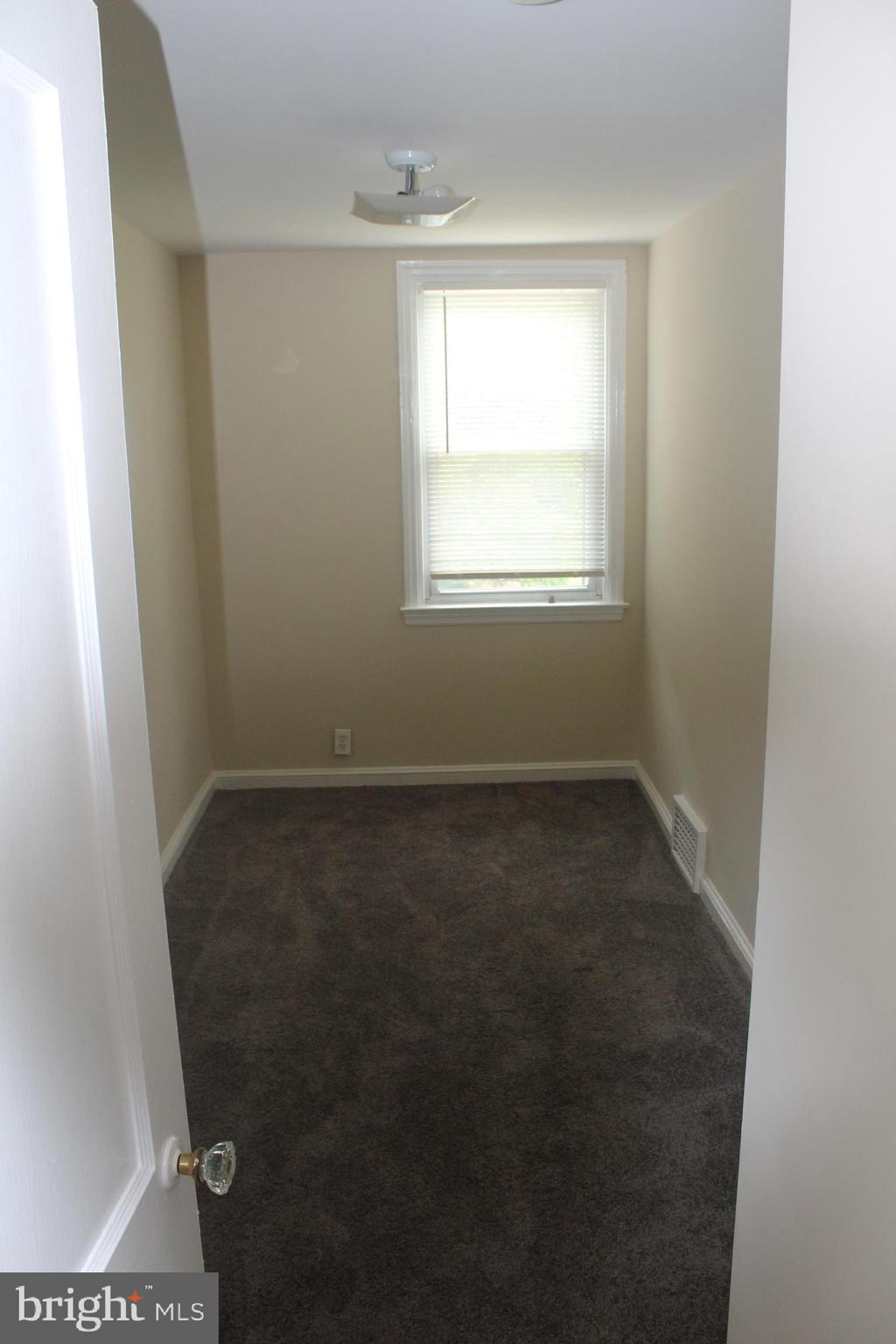 113 Branford Road Darby, PA 19023 - Photo 17 of 37 Gallery Image 17