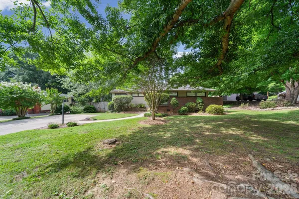 $345,000 | 214 Walnut Avenue, Mount Holly, NC 28120