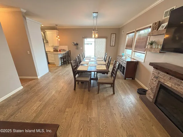 $1,299,900 | 199 Willowbrook Road | Westerleigh