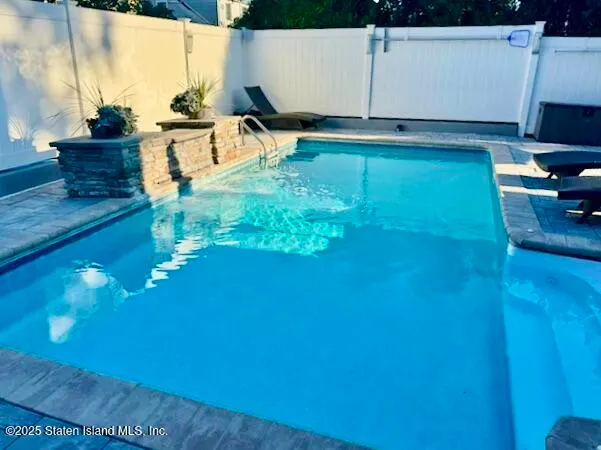 $1,299,900 | 199 Willowbrook Road | Westerleigh