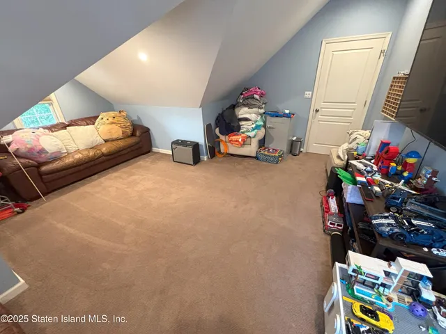 $1,299,900 | 199 Willowbrook Road | Westerleigh