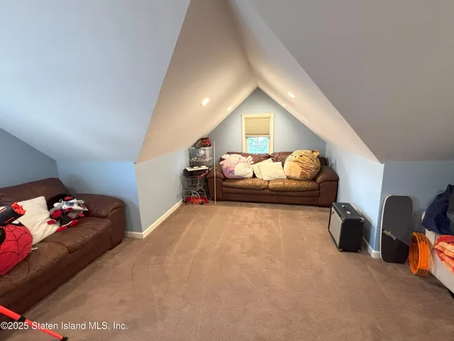 $1,299,900 | 199 Willowbrook Road | Westerleigh