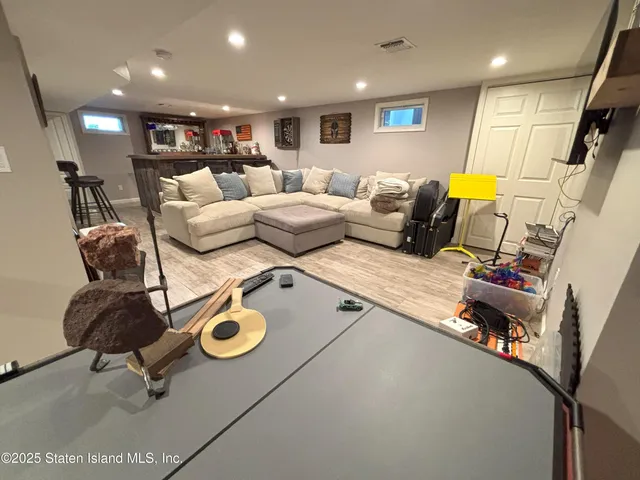 $1,299,900 | 199 Willowbrook Road | Westerleigh