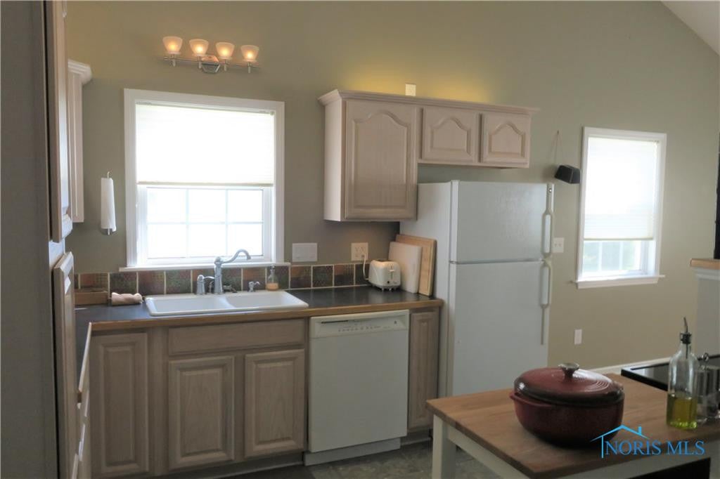 342 South River Road Waterville, OH 43566 - Photo 5 of 21 Gallery Image 5
