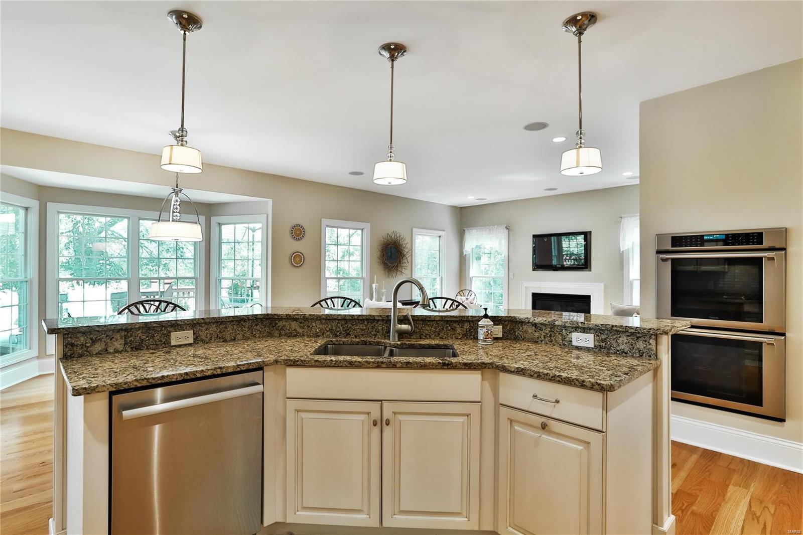 568 North Graeser Road Creve Coeur, MO 63141 - Photo 24 of 76 Gallery Image 24
