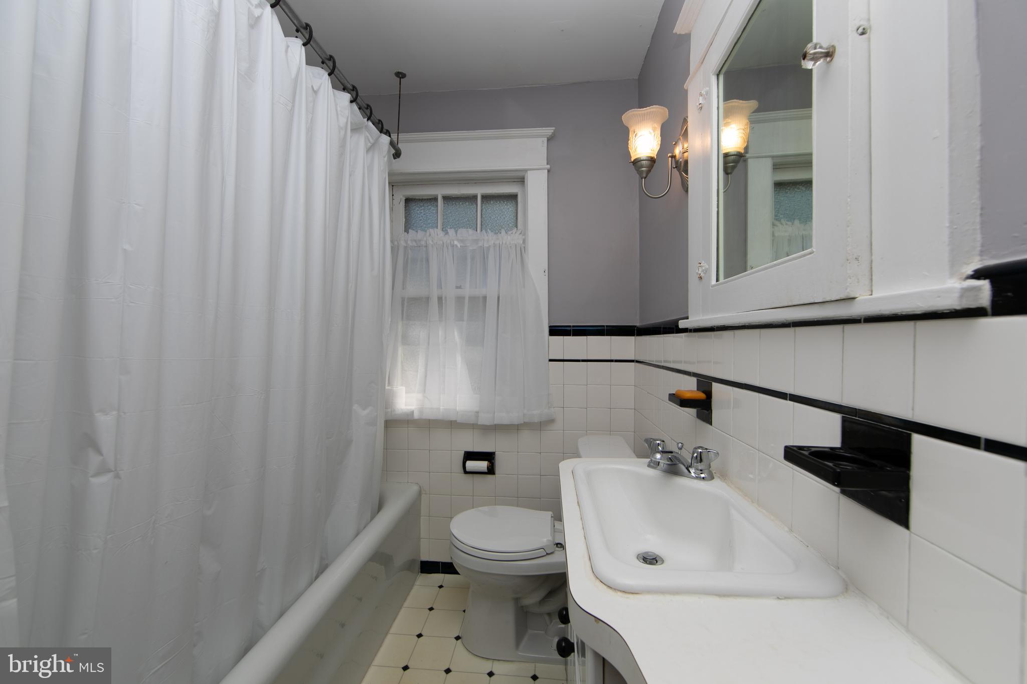 237 Rhoads Avenue Haddonfield, NJ 08033 - Photo 32 of 47 Hall bathroom