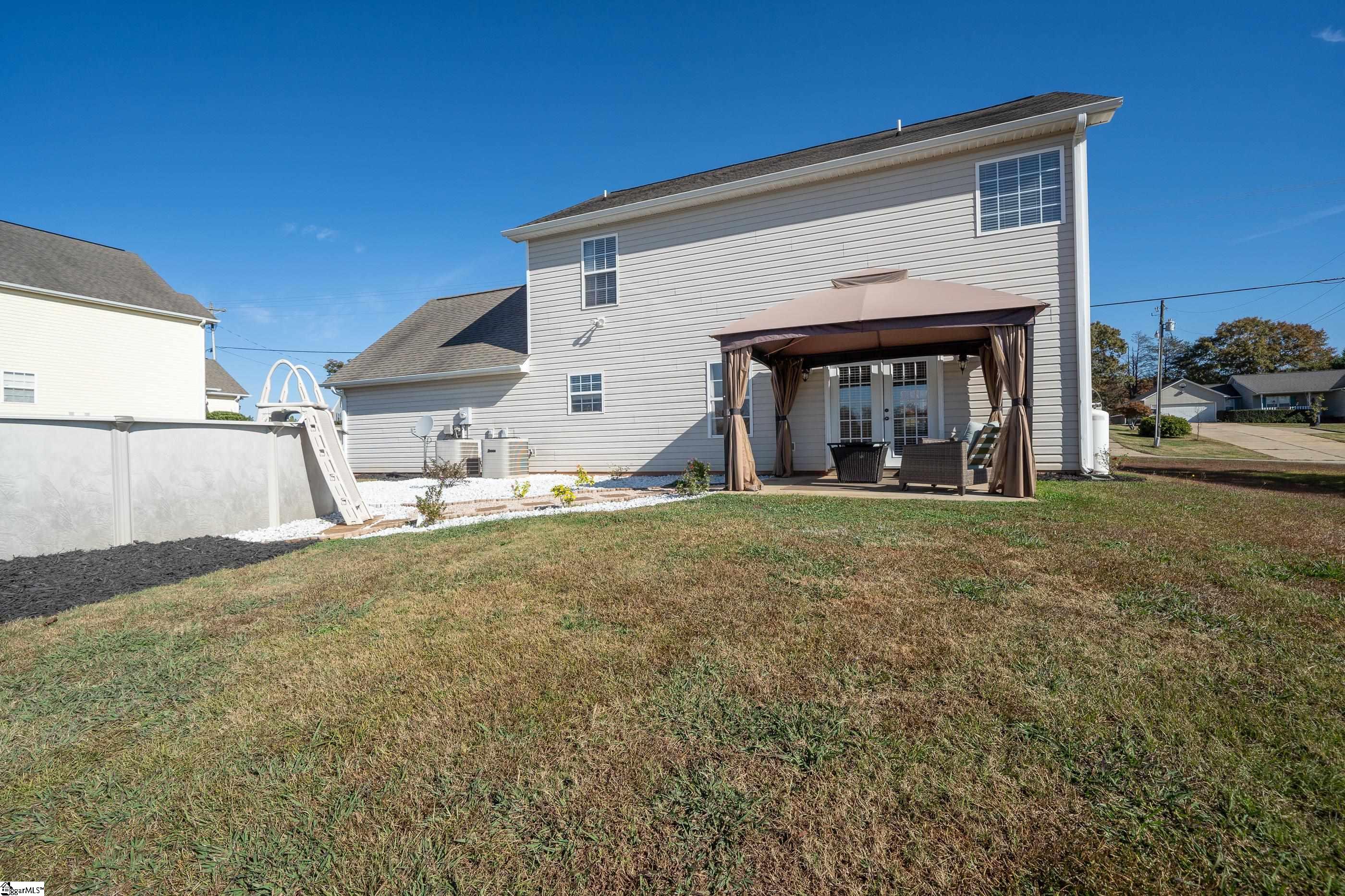 262 Gibbs Road Wellford, SC 29385 - Photo 31 of 34