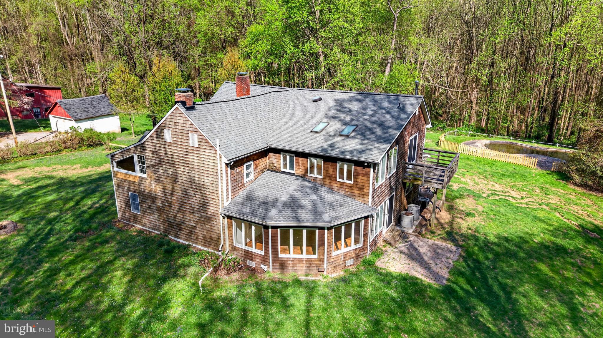 Welcome to Long Green Valley!