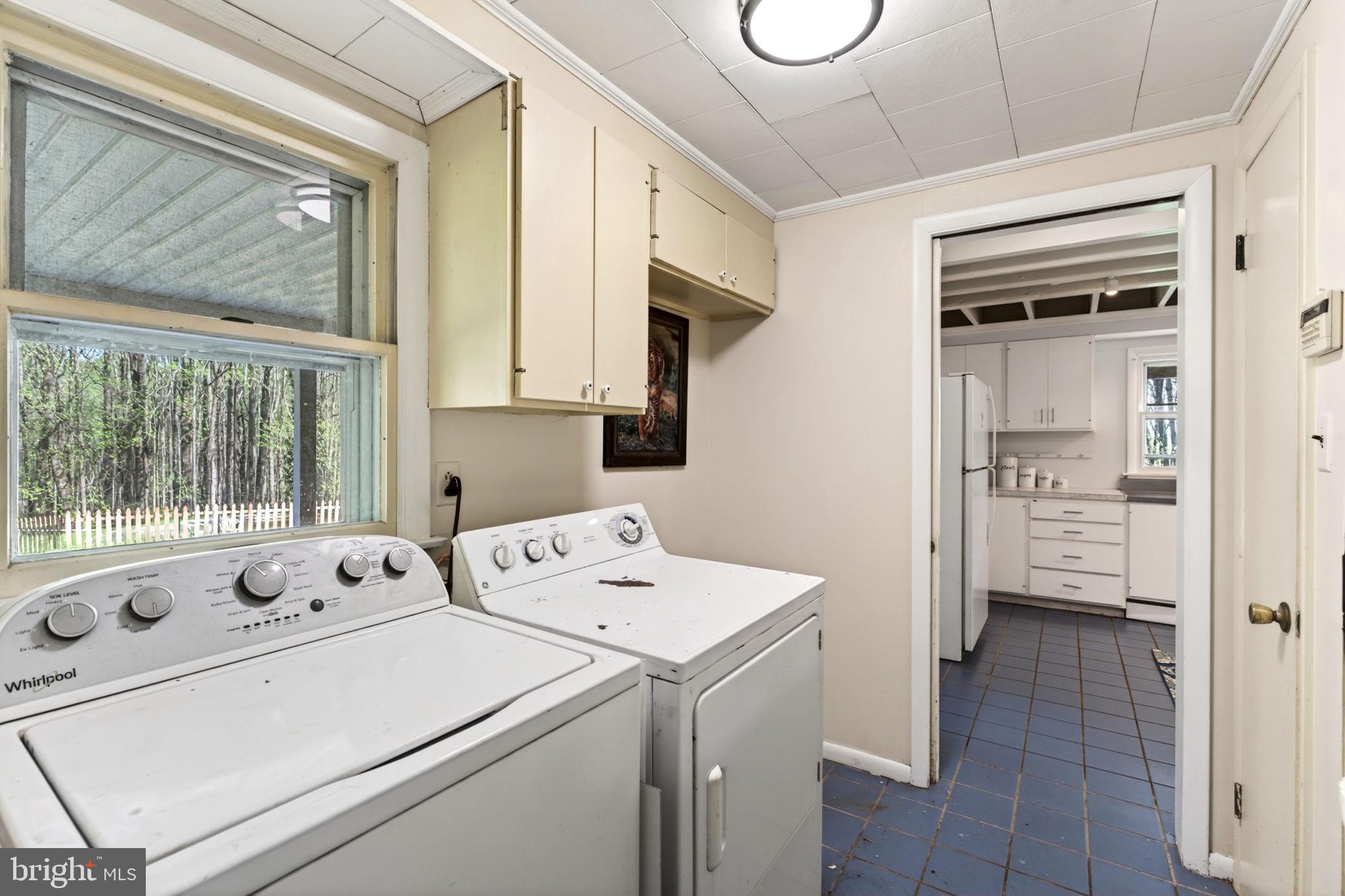 13009 Bottom Road Hydes, MD 21082 - Photo 69 of 97 Laundry rm - off kitchen- convenient location