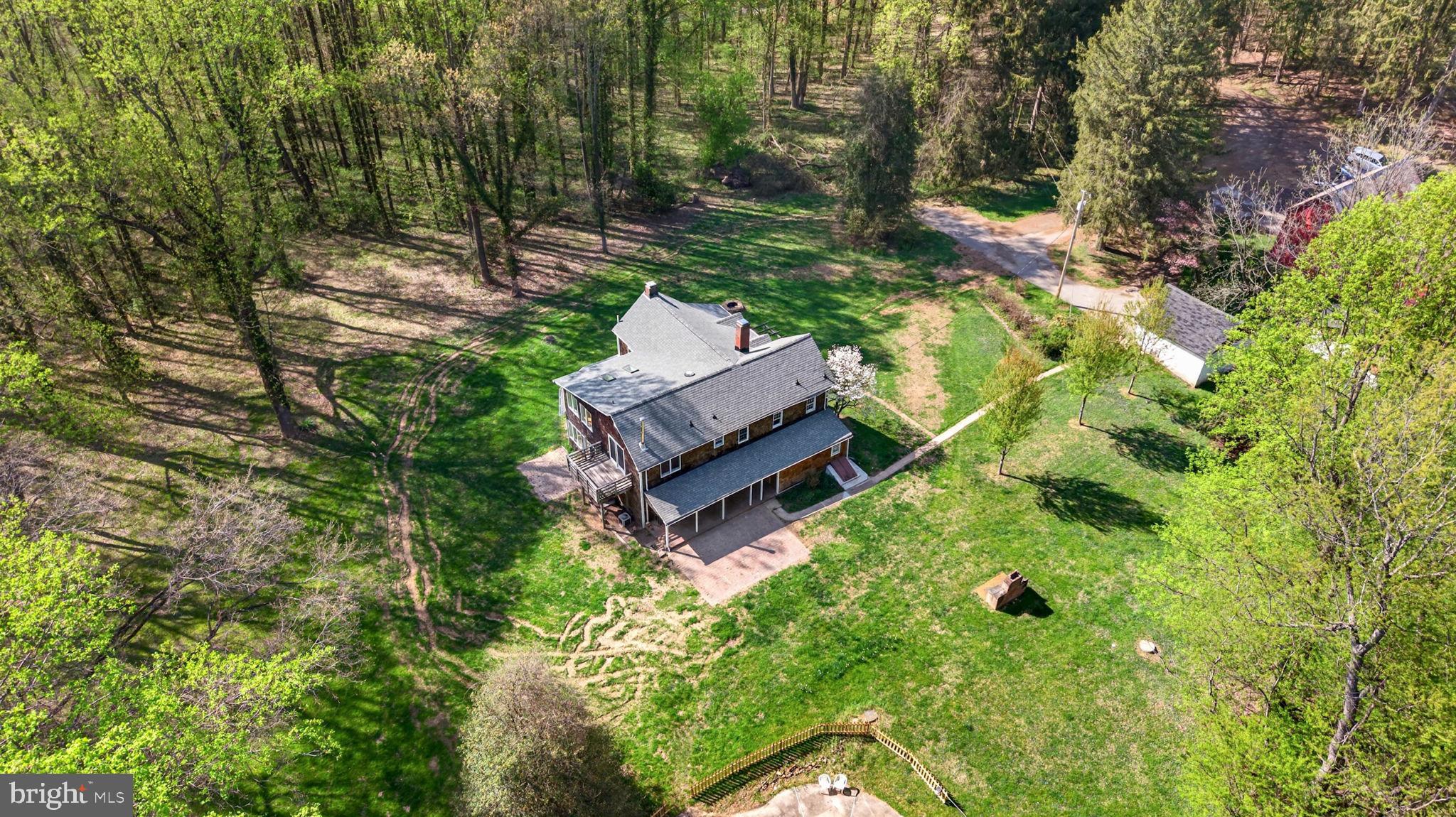13009 Bottom Road Hydes, MD 21082 - Photo 8 of 97 Expansive space for outdoor living!