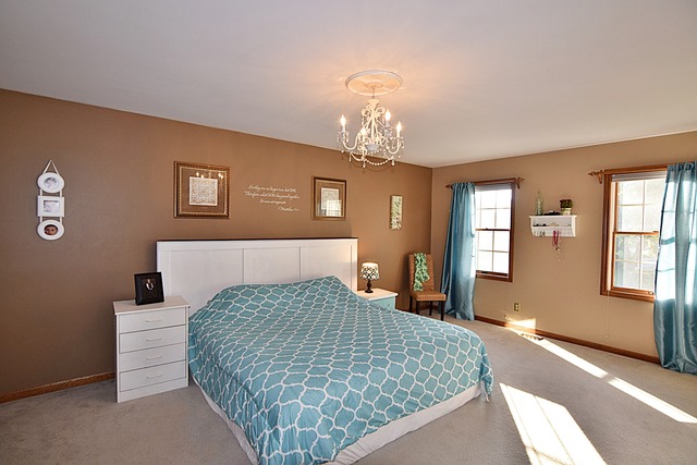 1920 Fairfax Road St. Charles, IL 60174 - Photo 13 of 25
