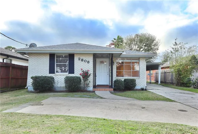 $235,000 | 2808 Transcontinental Drive, Metairie, LA 70006
