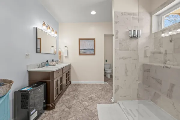 $830,000 | 624 Erie Street, South Haven, MI 49090