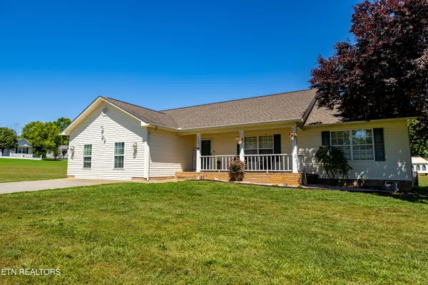 $439,000 | 5445 Evergreen Farms Lane, Greenback, TN 37742