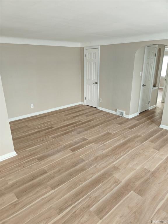 8030 Central Street, Unit 3 Center Line, MI 48015 - Photo 3 of 13